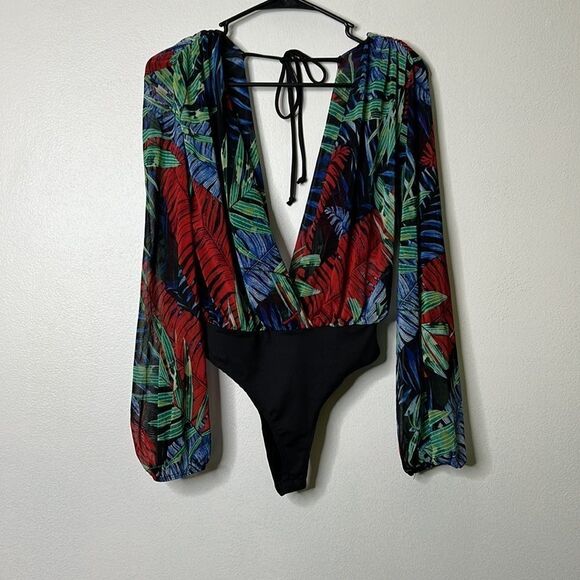 Fashion Nova leotard - Picture 4 of 6